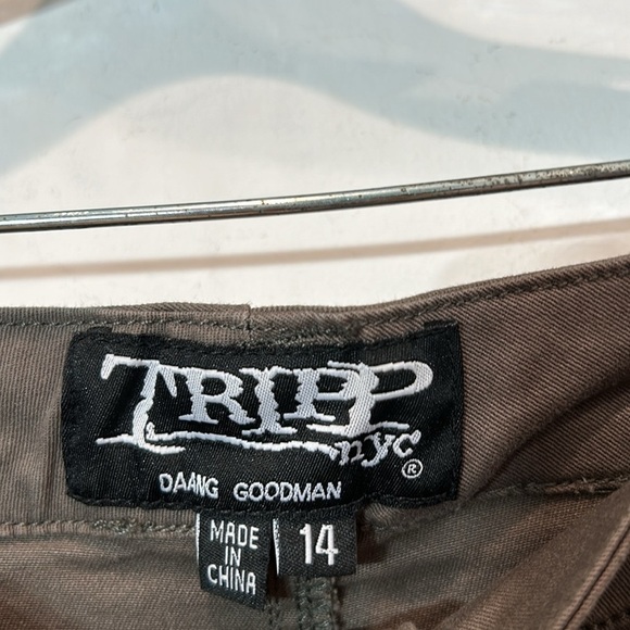 TRIPP NYC CURVE SUPER ZIPPER EYELET PANT OLIVE Plus size 14 new with tags - Picture 5 of 10